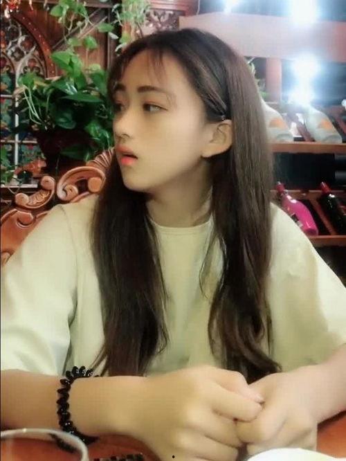 国产十大女友在线观看,浪漫邂逅，甜蜜瞬间大盘点